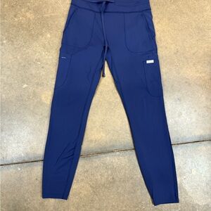 Figs Seville Navy Joggers Scrubs size medium. scrub leggings